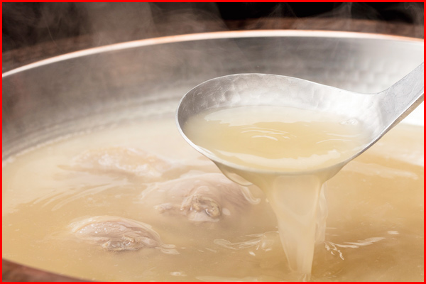 博多華味鳥 水たきスープ - トリゼンフーズ株式会社【九州産華味鳥】